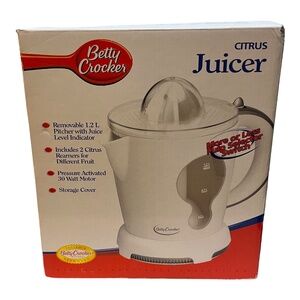 Betty Crocker Citrus Juicer Model BNC-465 Pre-Owned Original Box